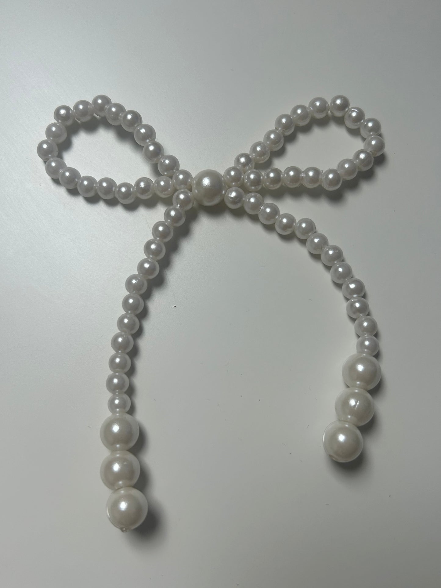 Pearl bow